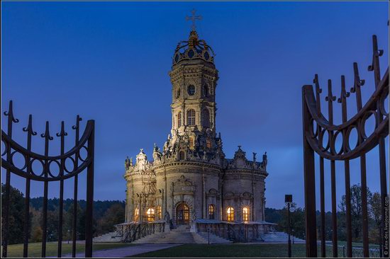 Znamenskaya Church, Dubrovitsy, Russia, photo 8