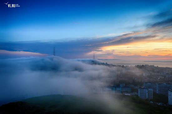 Foggy day in Vladivostok, Russia, photo 1