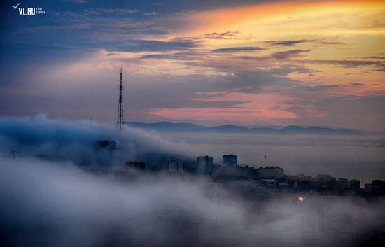 Foggy day in Vladivostok, Russia, photo 2