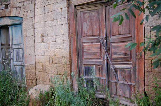 Abandoned Gamsutl village, Dagestan, Russia, photo 14