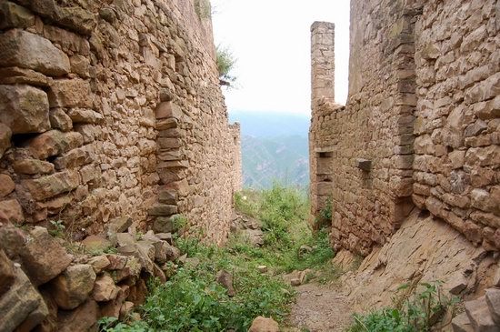 Abandoned Gamsutl village, Dagestan, Russia, photo 6