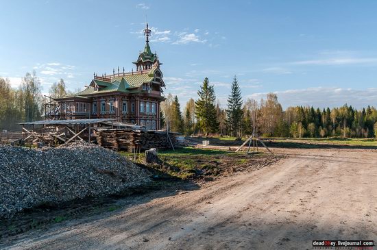 Wooden Palace in Astashovo, Kostroma region, Russia, photo 21