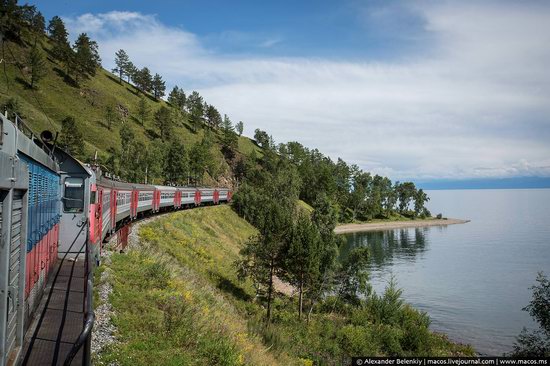 The train ride along Lake Baikal, Russia, photo 1