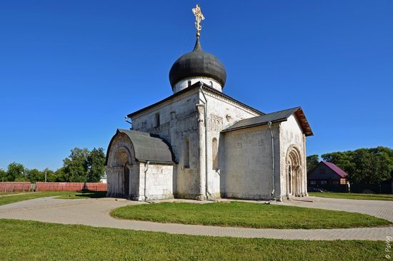 St. George Cathedral in Yuryev-Polsky, Russia, photo 5