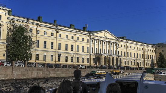 Boat trip along the canals of St. Petersburg, Russia, photo 17