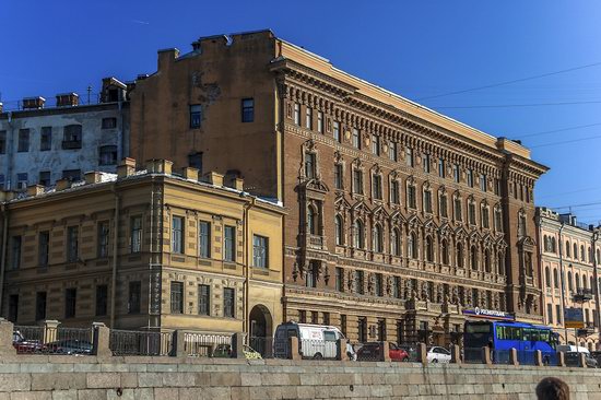 Boat trip along the canals of St. Petersburg, Russia, photo 19