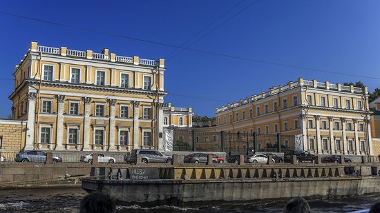 Boat trip along the canals of St. Petersburg, Russia, photo 26