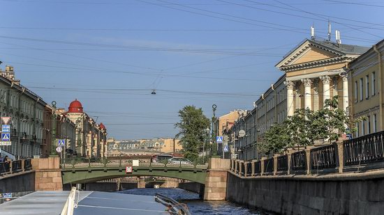 Boat trip along the canals of St. Petersburg, Russia, photo 28