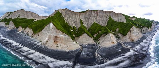 Amazing nature of Iturup Island, Russia, photo 11