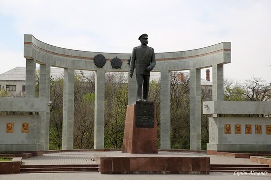 Walking the streets of Elista, Russia, photo 19