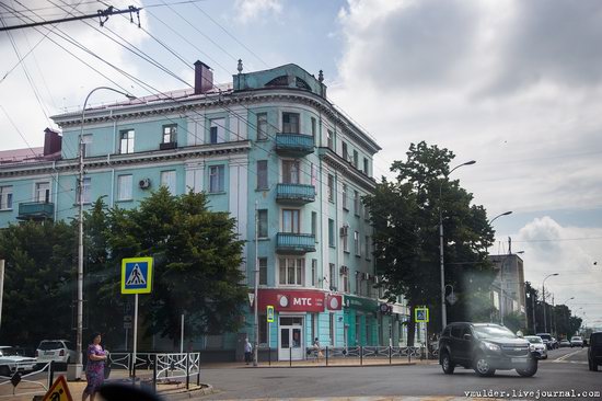 Walking through the streets of Maykop, Russia, photo 24