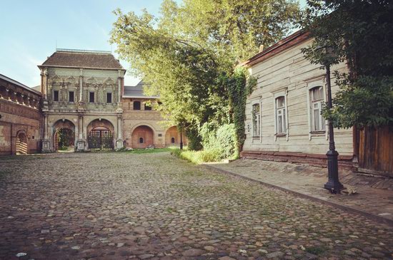 Krutitskoye Podvorye - the spirit of old Moscow, Russia, photo 5