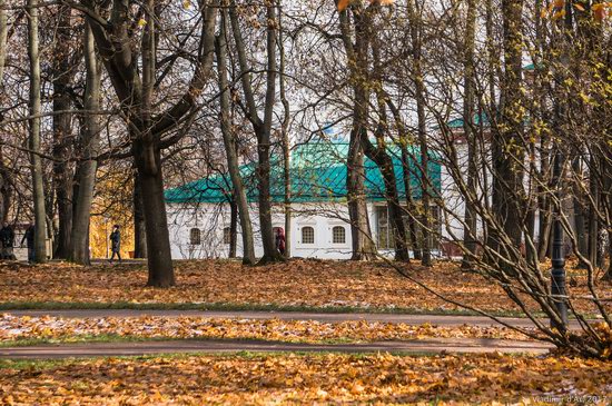 Golden autumn in Kolomenskoye, Moscow, Russia, photo 15