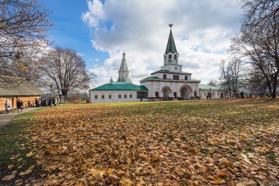 Golden autumn in Kolomenskoye, Moscow, Russia, photo 19