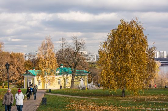 Golden autumn in Kolomenskoye, Moscow, Russia, photo 22