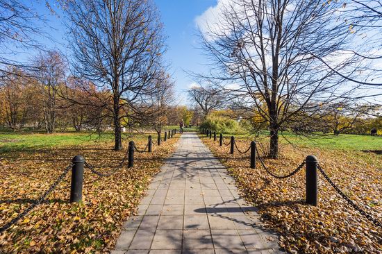 Golden autumn in Kolomenskoye, Moscow, Russia, photo 3