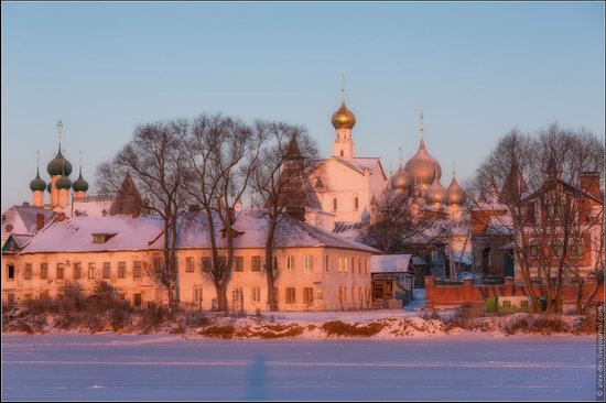 Frosty day in the Rostov Kremlin, Russia, photo 11