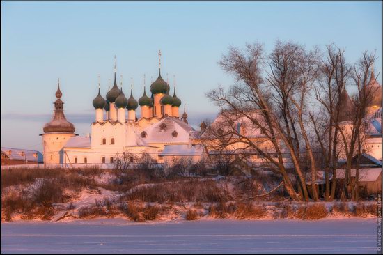 Frosty day in the Rostov Kremlin, Russia, photo 12