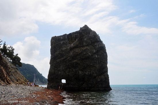 Parus (Sail) Rock near Gelendzhik, Russia, photo 11