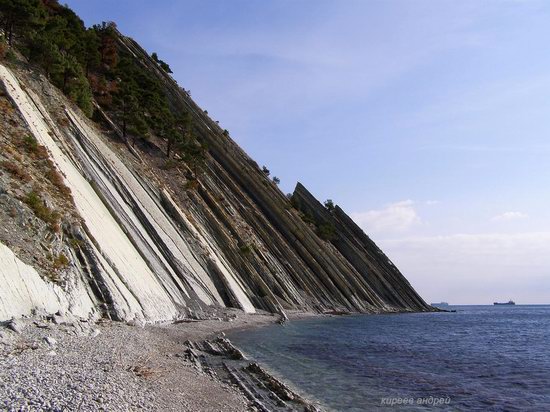 Parus (Sail) Rock near Gelendzhik, Russia, photo 14