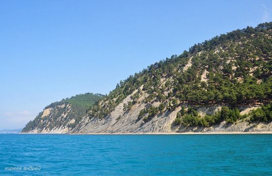 Parus (Sail) Rock near Gelendzhik, Russia, photo 4