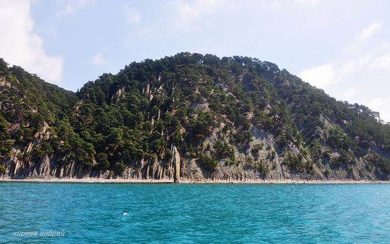 Parus (Sail) Rock near Gelendzhik, Russia, photo 6