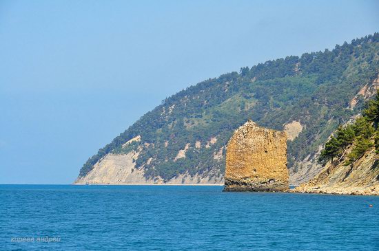 Parus (Sail) Rock near Gelendzhik, Russia, photo 8