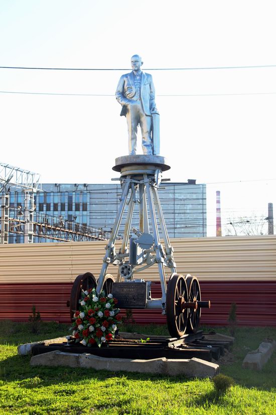 Lenin on Wheels - a Unique Roll Monument in Moscow, Russia, photo 1