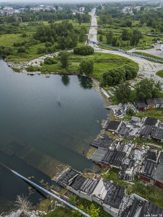 Sinkholes in Berezniki city, Perm region, Russia, photo 14