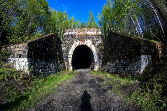 Abandoned Didino Railway Tunnel, Russia, photo 2