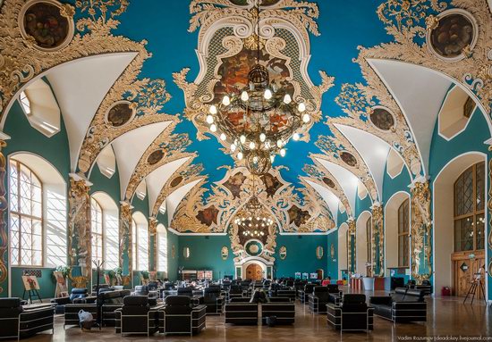 Amazing Interiors of Kazansky Station, Moscow, Russia, photo 2