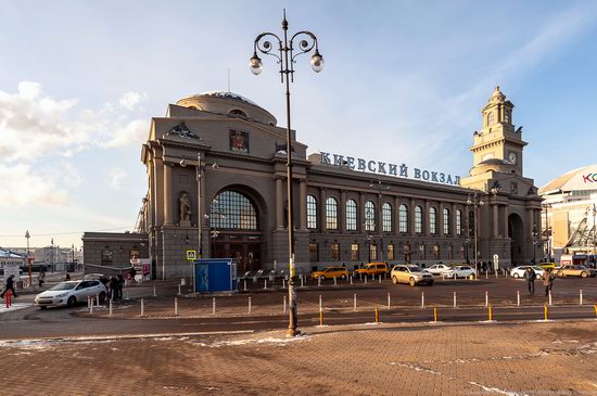 Kiev Railway Station in Moscow · Russia Travel Blog