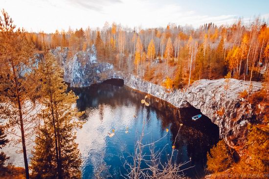 Autumn in the Ruskeala Mountain Park, Karelia, Russia, photo 1