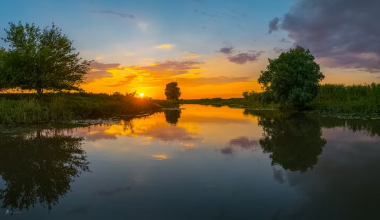 Summer sunset in the Volga River delta, Astrakhan Oblast, Russia, photo 10