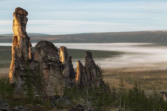 The cliffs of the Ulakhan-Sis Range, Yakutia, Russia, photo 4