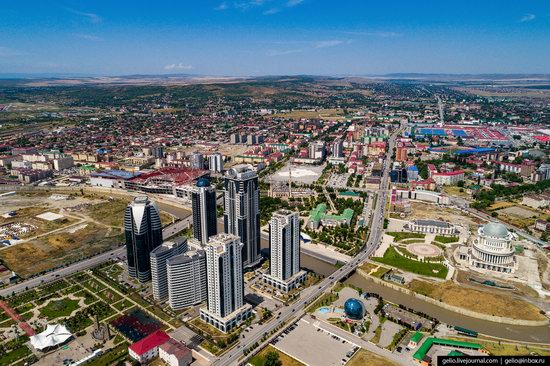 The rebuilt center of Grozny from above, Russia, photo 11