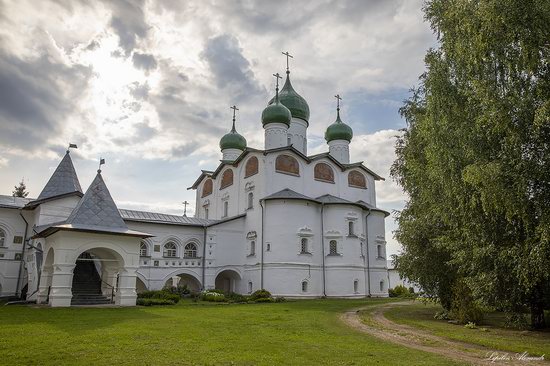 The Nikolo-Vyazhischi Convent, Novgorod Oblast, Russia, photo 4