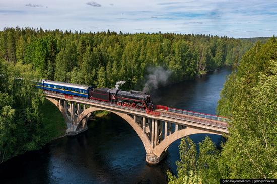 Ruskeala Express - a unique retro train in Karelia, Russia, photo 1