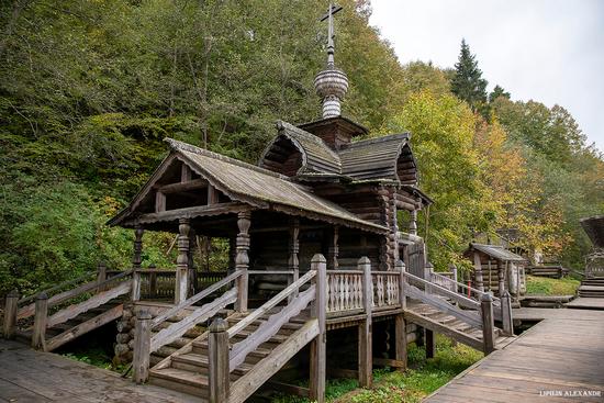 Natural Spring Gremyachiy Klyuch in Moscow Oblast, Russia, photo 11