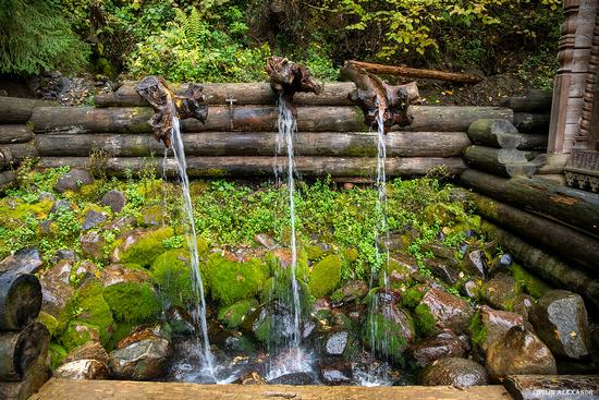 Natural Spring Gremyachiy Klyuch in Moscow Oblast, Russia, photo 9