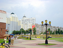 Old and new apartment buildings in Belgorod