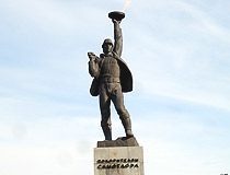 The monument to Samotlor explorers in Nizhnevartovsk