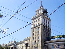 The monumental building of Southeast Railway Administration in Voronezh